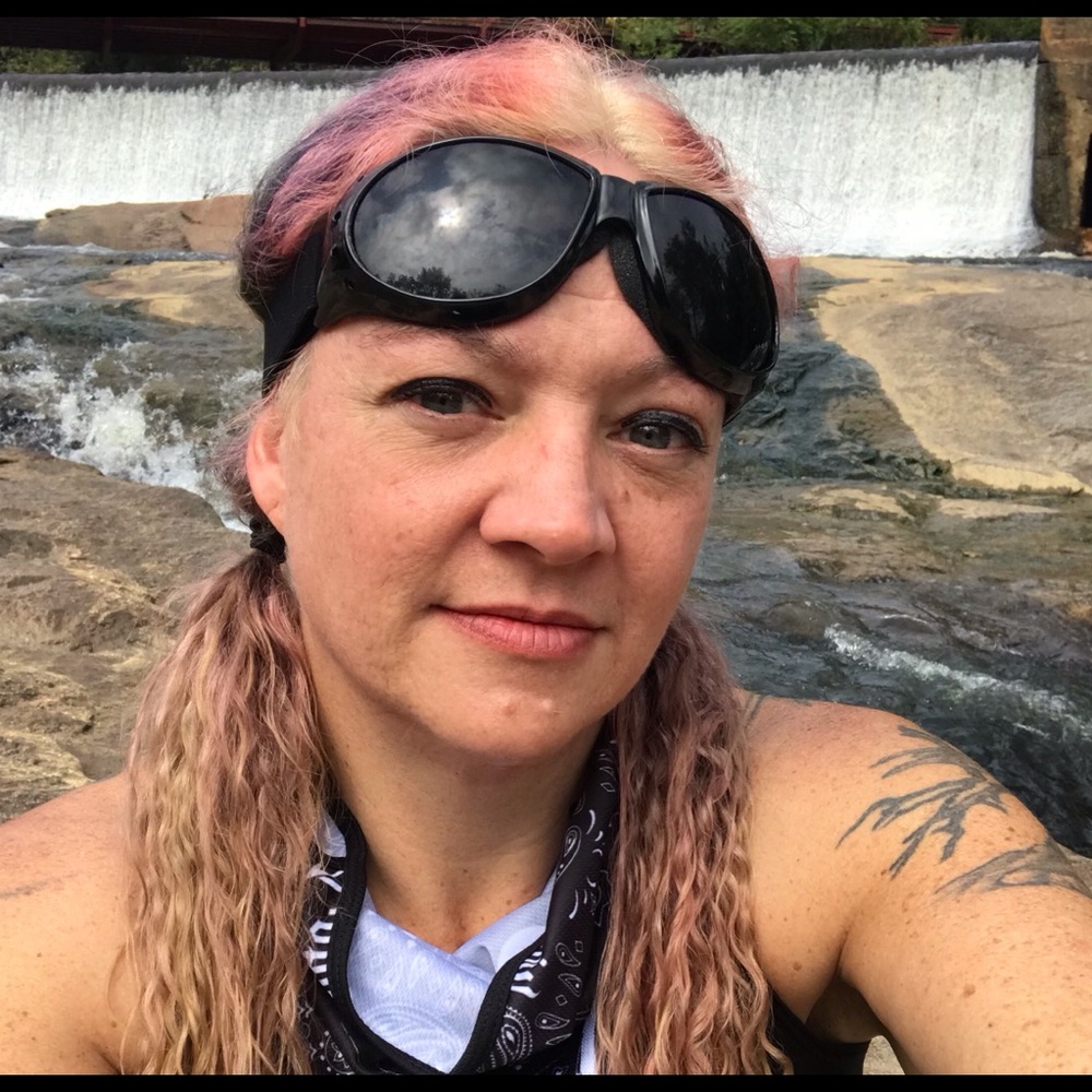 Meet your Posher, Lisa